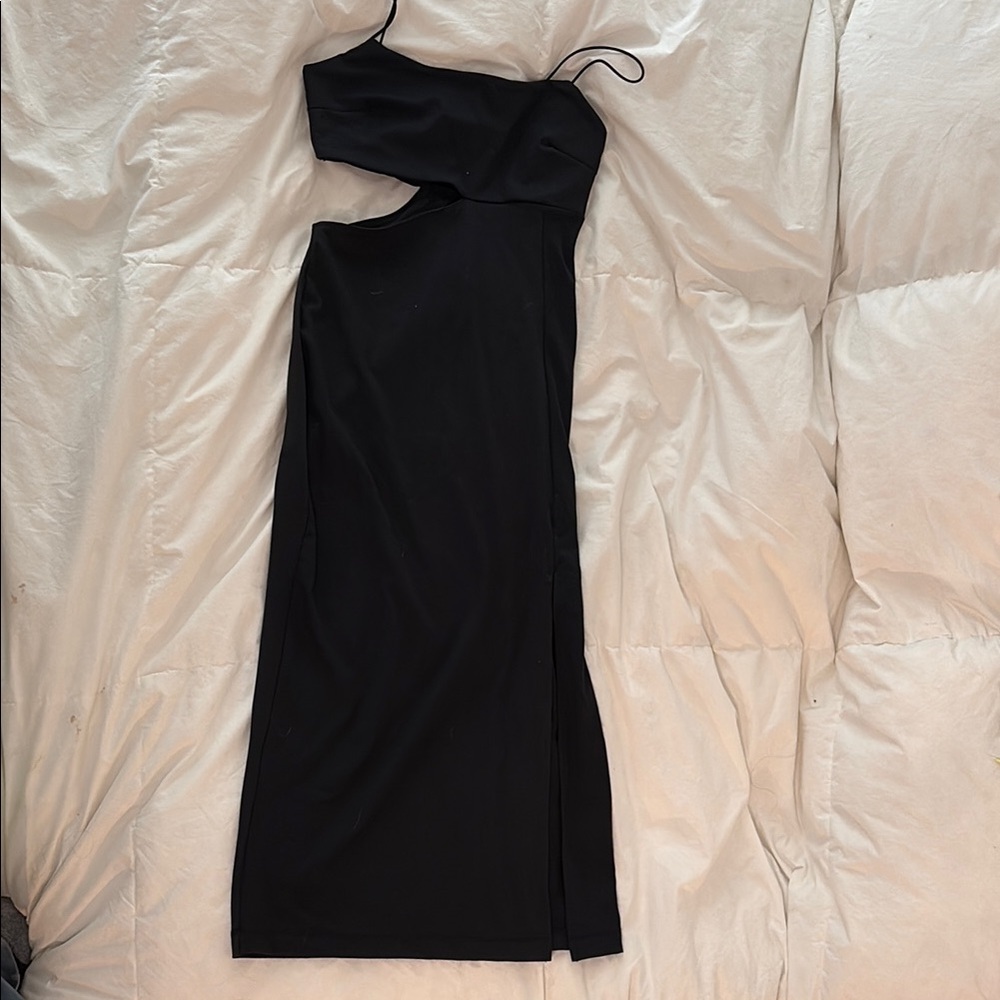 Elegant Black One-Shoulder Dress